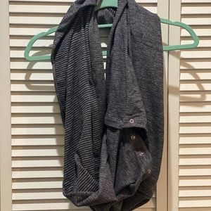 LuluLemon Snap Scarf